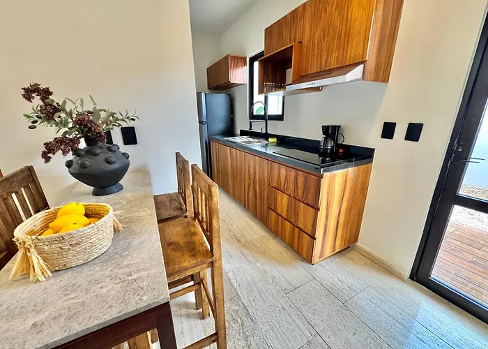 Chic 2br Condo, Private Jacuzzi And 2 Free Bikes Apartamento